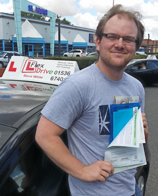 Driving Lessons Wellingborugh | frazer passed first time with Flexdrive driving school