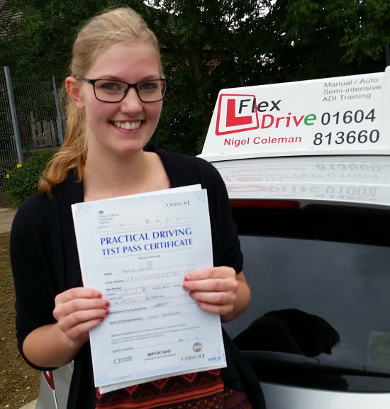 Driving Lessons rushden | Gemma passed 1st time with Flexdrive driving school