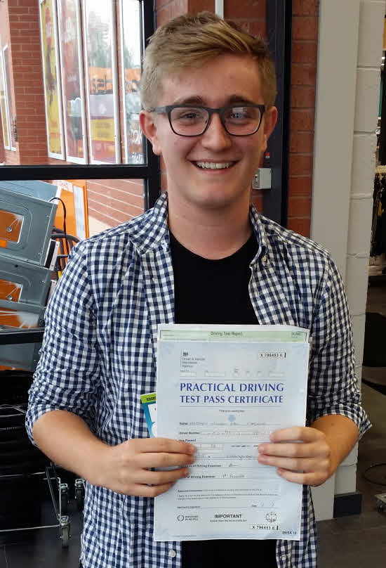 Driving Lessons in Earls Barton | Matt passed first time having taken driving lessons with Flexdrive Driving School