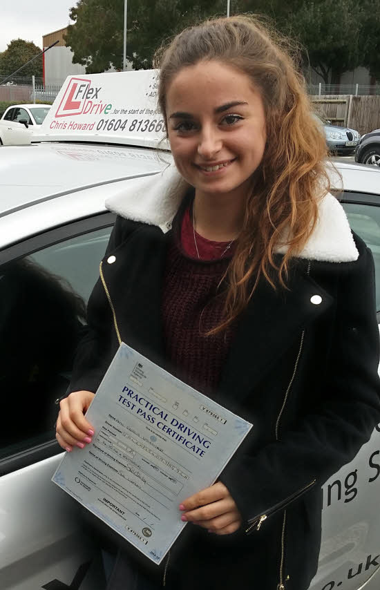 Driving Lessons in Wellingborough | Amy Passed first time with Flexdrive Driving School