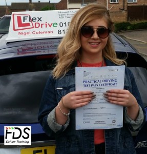 Driving Lessons in Wellingborough | Jade passes with Flexdrive Driving School