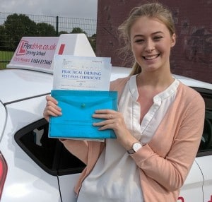 Driving Lessons in Wellingborough | Amy passed 1st time with Flexdrive Driving School