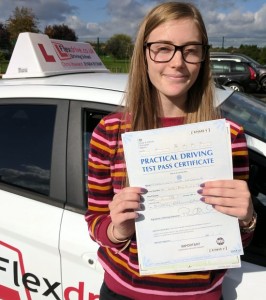 Driving Lessons in Wellingborough | LucyLee passed fith Flexdrive Driving school