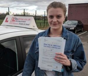 Driving Lessons Wellingborough | Evie passed 1st time with Flexdrive Driving School