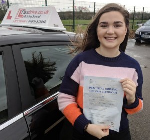 Driving Lessons in Wellingborough | Lily passed with Flexdrive Driving School