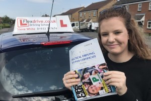 Driving Lessons In Wellingborough | Lauren passed 1st time with Flexdrive Driving School