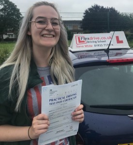 Driving Lessons in Wellingborough | Courtney passed with Flexdrive Driving School