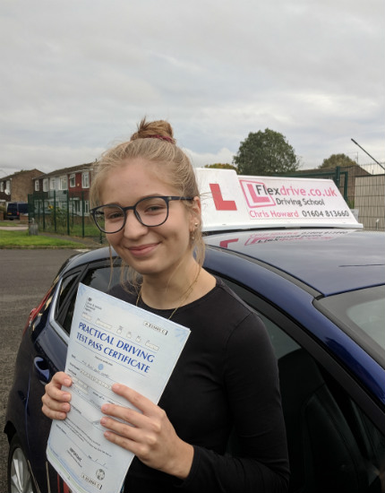 Driving Lessons in Wellingborough | Alice passed 1st time with Flexdrive Driving School