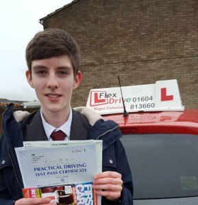 Driivng Lessons in Wellingborough | Jonathan passed 1st time with Flexdrive Driving School