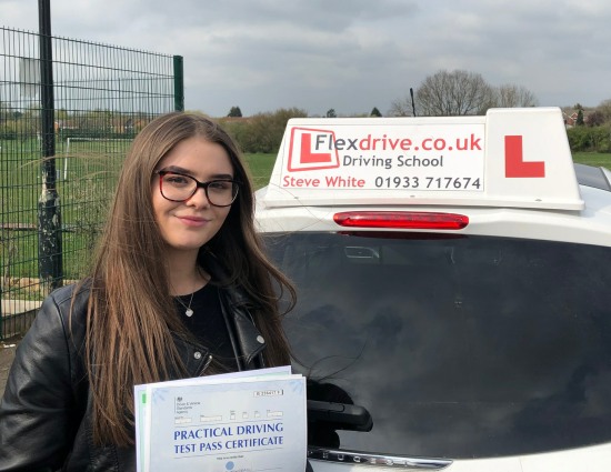 Driving Lessons in Wellingborough | Jessie passes 1st time with Flexdrive Driving School