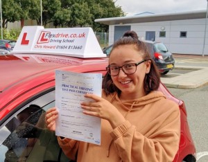 Automatic Driving Lessons in Kettering | Sophie passed with Flexdrive Driving School