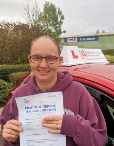 Automatic Driving Lessons in Kettering | Linda passed 1st time with Flexdrive Driving School