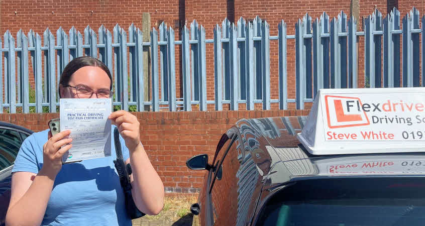 Driving Lessons in Kettering | Katy passed 1st time with Flexdrive Driving School