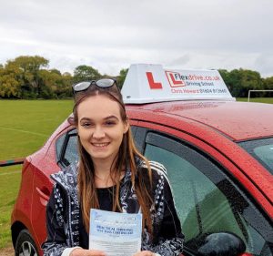 Automatic Driving Lessons in Wellingborough | Emma passes 1st time with Flexdrive Driving School