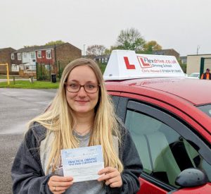 Automatic Driving Lessons in Wellingborough | Shannon passes 1st time with Flexdrive Driving School