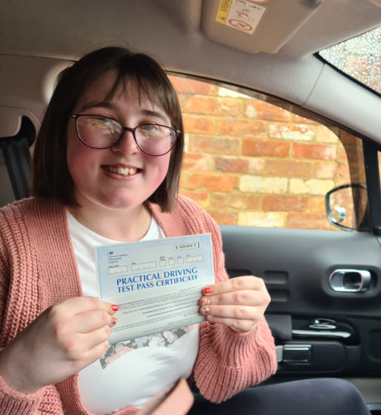 Driving Lessons in Wellingborough | Georgia Davis passed with Flexdrive Driving School