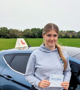 Driving Lessons in Wellingborough | Izzy passed with Flexdrive Driving School