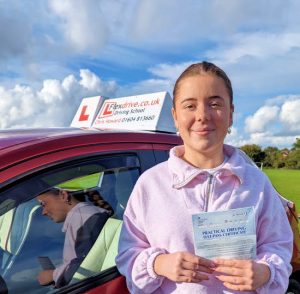 Automatic Driving Lessons in Wellingborough | Brooke passed with Flexdrive Driving school