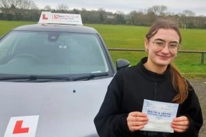 Driving Lessons in Wellingborough | Leah passed with Flexdrive Driving School