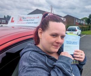 Automatic Driving Lessons in Wellingborough | Lisa Passed with Flexdrive Driving School