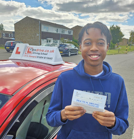 Automatic Driving Lessons in Wellingborough | Ben passed with Flexdrive Driving School