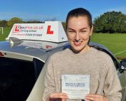 Automatic Driving Lessons in Wellingborough | Lily passed with Flexdrive Driving School