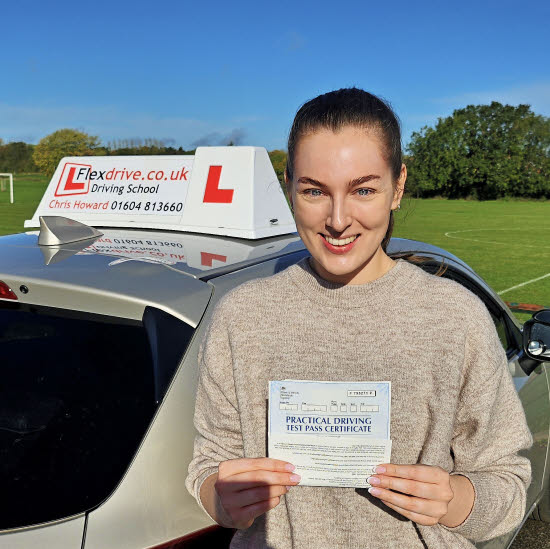 Automatic Driving Lessons in Wellingborough | Lily passed with Flexdrive Driving School